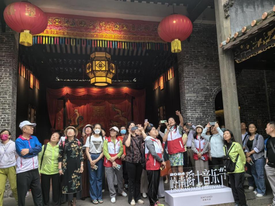 金牌导赏 展银龄风采 &mdash;&mdash;佛山市老干部&ldquo;红耆&rdquo;志愿服务队导赏分队吴少贞