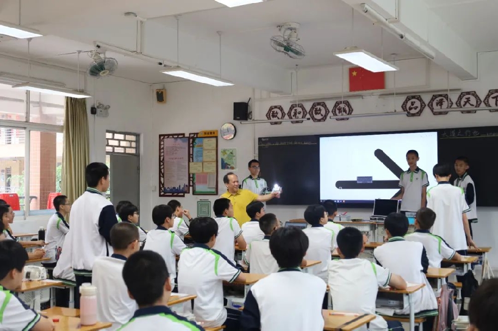 高明区科协举办青少年AI科普活动 赋能科创人才培育