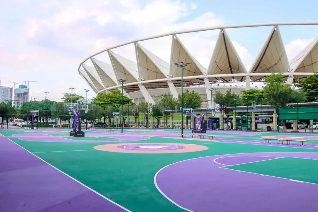 世纪莲升级归来！近3000㎡全新篮球场限时免费开放