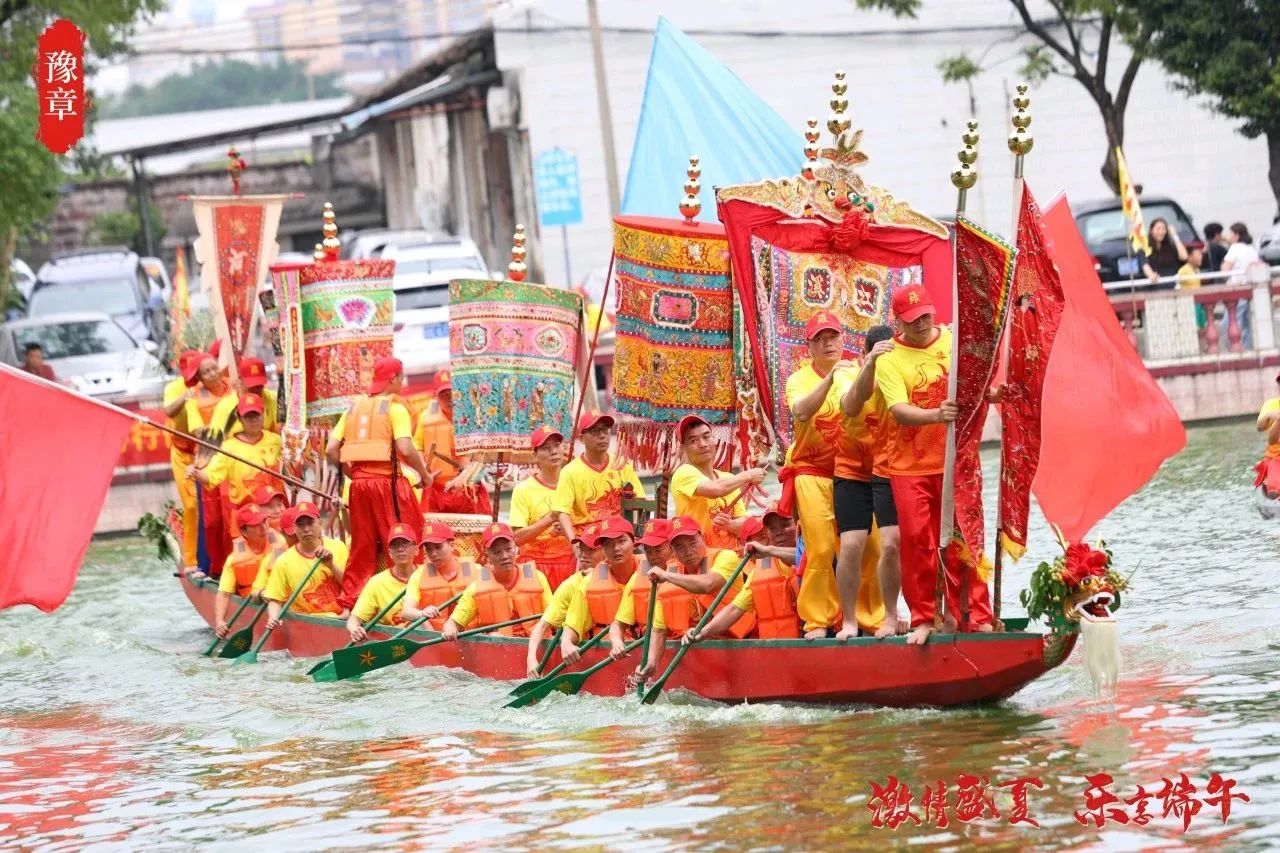 桨声鼓韵传百年 水花浪里见精神：佛山龙舟活动燃动端午