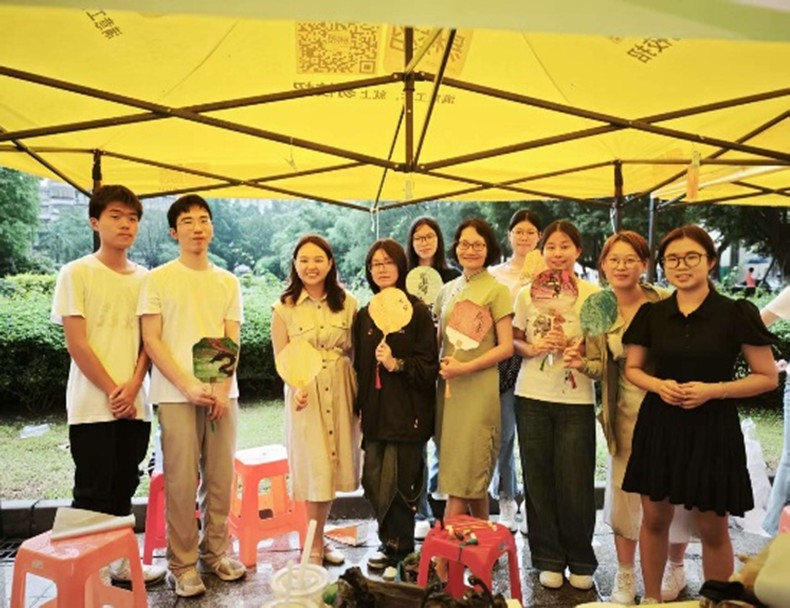 守护心灵成长，共绘健康蓝图