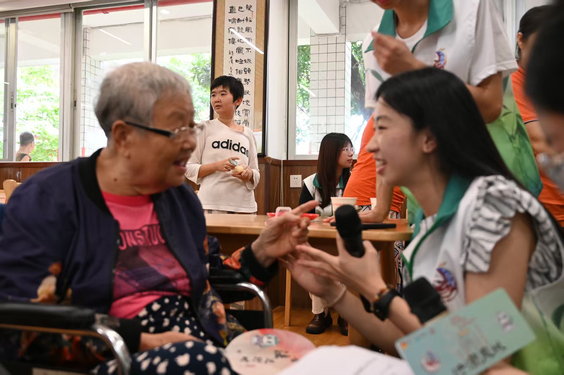 佛山大学法学院&ldquo;法润凤城&rdquo;实践队|潮音唱法韵，银龄沐法辉