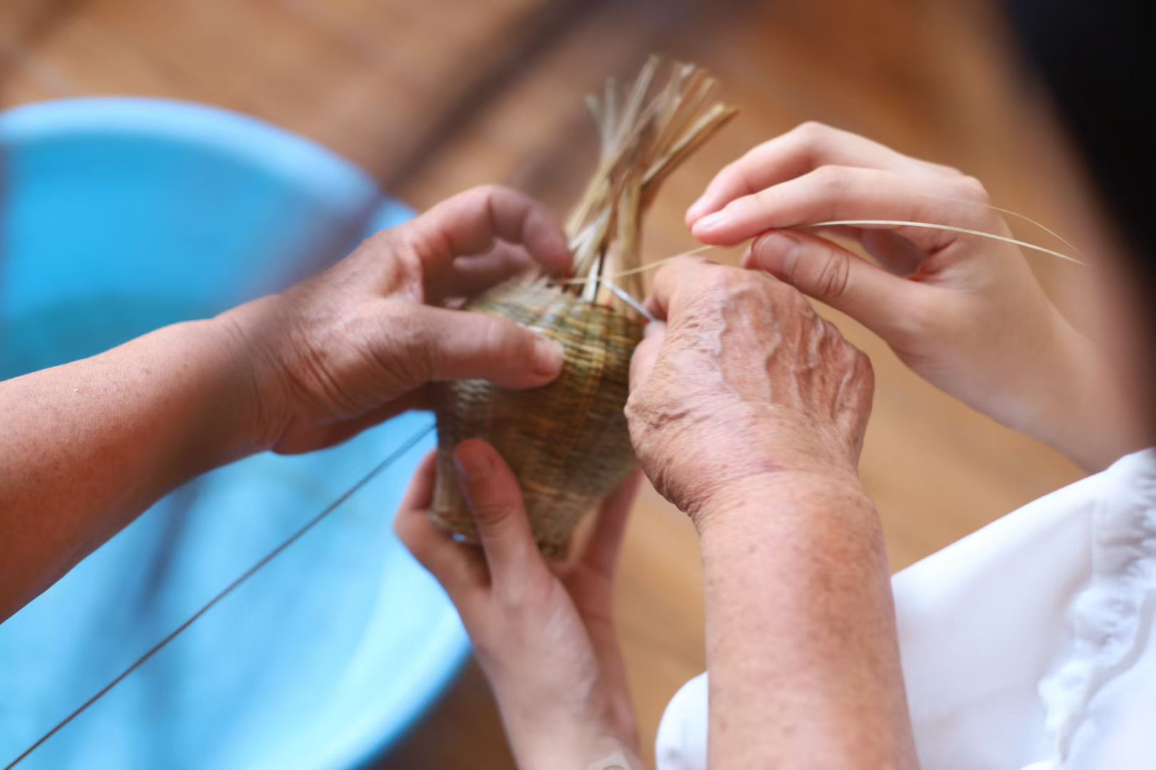 佛山大学十八夏乡实践队深入南海罗行探访竹编非遗文化
