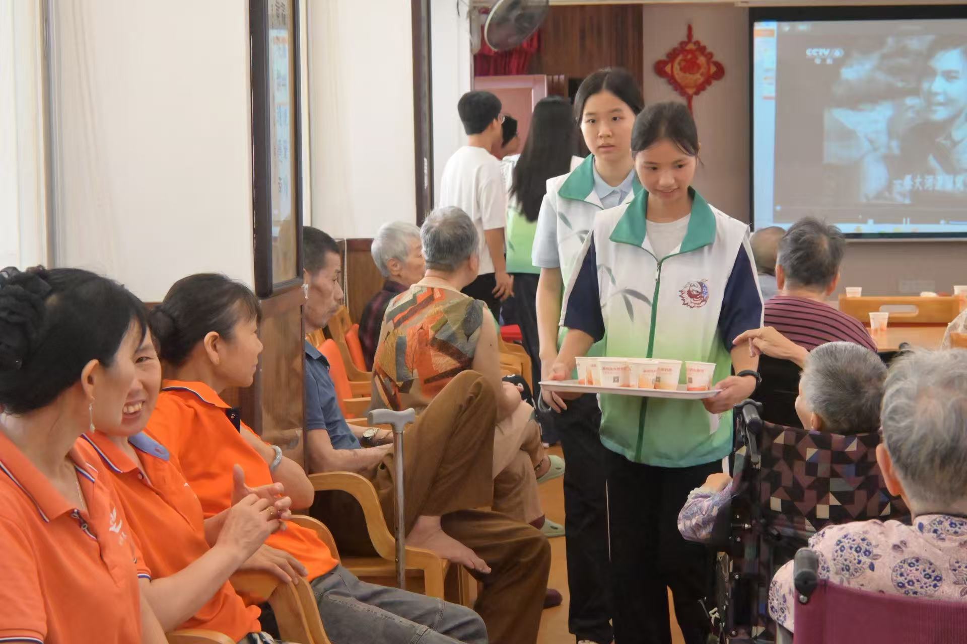 佛山大学法学院&ldquo;法润凤城&rdquo;实践队 | 法律润银发 凤城青年行 l
