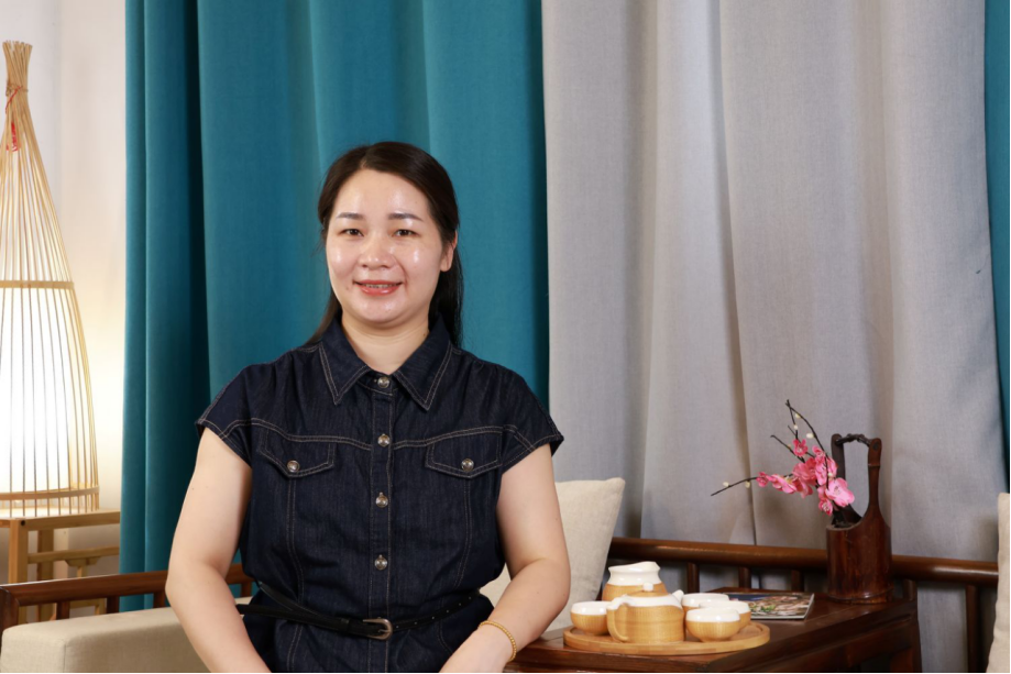 竹丝承古韵：青年对话非遗，续写竹蒸笼百年华章