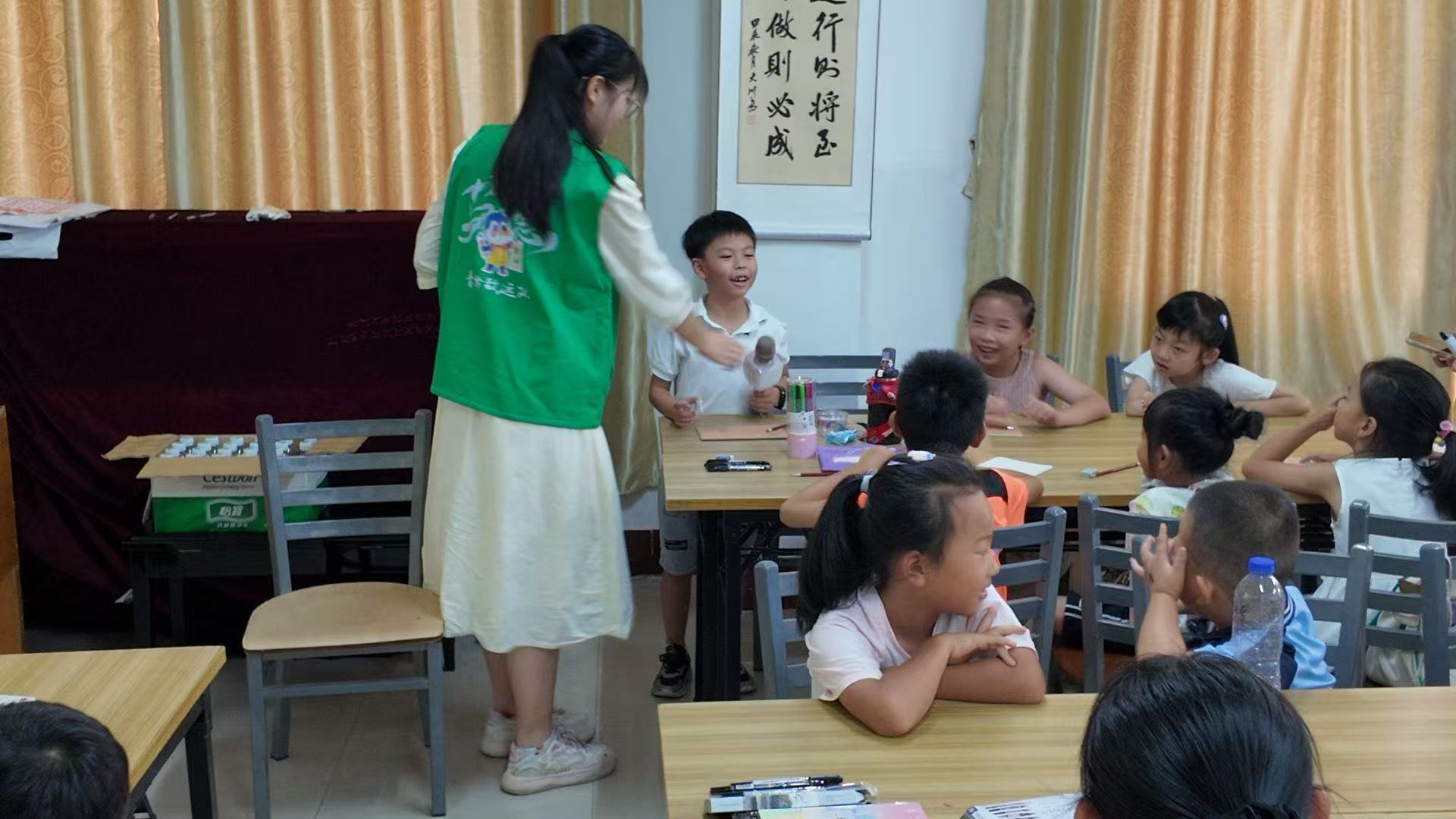 佛山大学青衿致远队探访英红博物馆 感悟茶史与发展活力