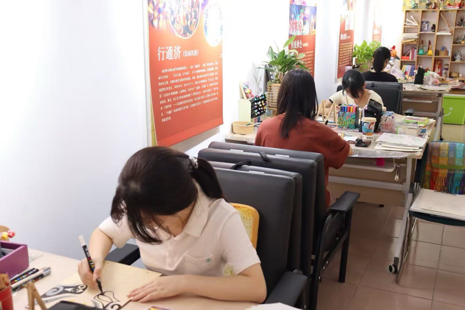 南国红豆实践团|感受非遗魅力，传承文化薪火