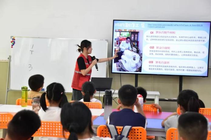 佛山大学红筑湾区青年队|百东少年探秘龙狮：古韵传说碰撞科学实验焕生机