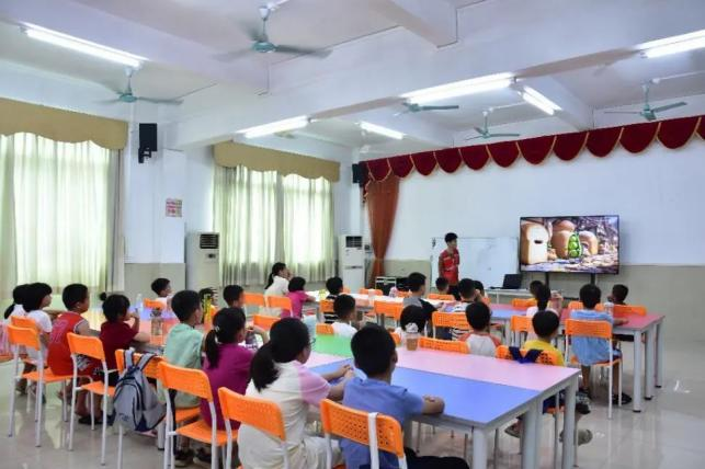佛山大学红筑湾区青年队|佛山美食遇上化学实验：百东村青少年探秘传统文化与新知