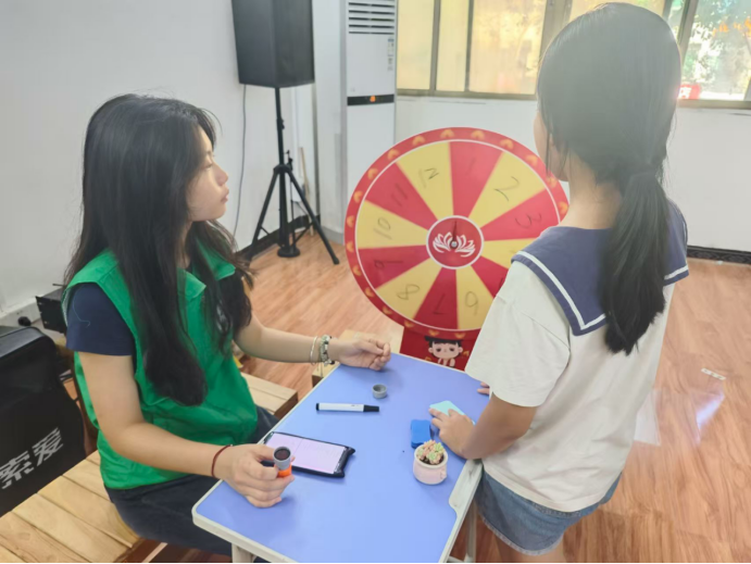 普法宣传出新招 法治游戏润童心