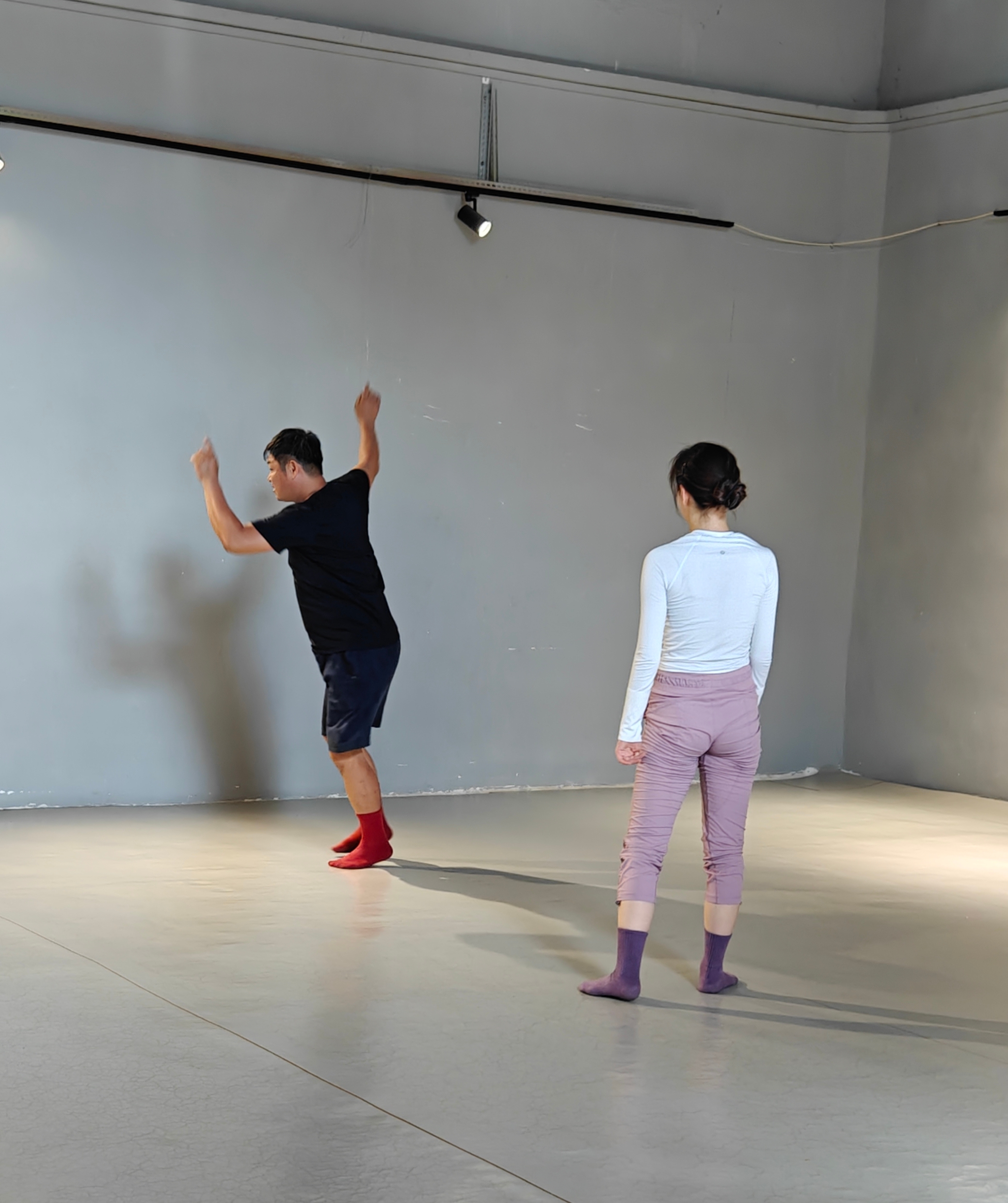 以舞为桥润乡土，青春聚力筑新篇  &mdash;&mdash;佛山大学十八夏乡实践队专访彭宇当代舞团创始人彭宇老师