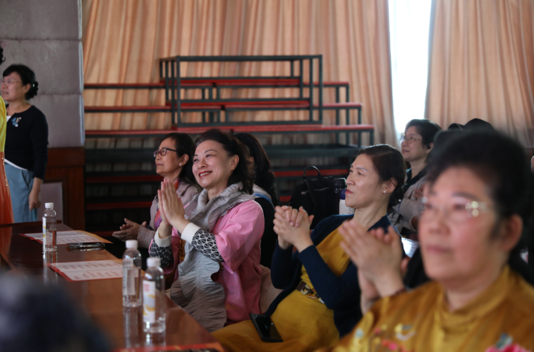 红霞增辉暖岭南！省老干部艺术团&ldquo;送文化下基层&rdquo;走进佛山