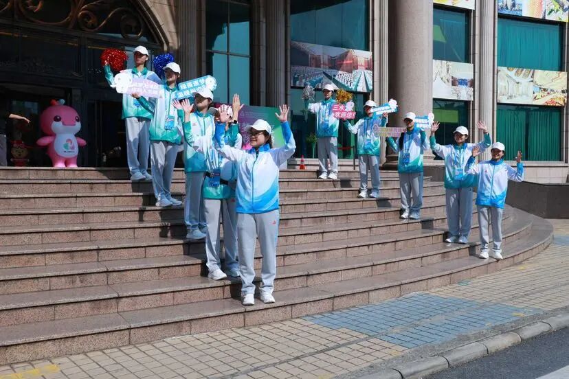 佛山&ldquo;小海豚&rdquo;专业迎赛，获央视点赞！