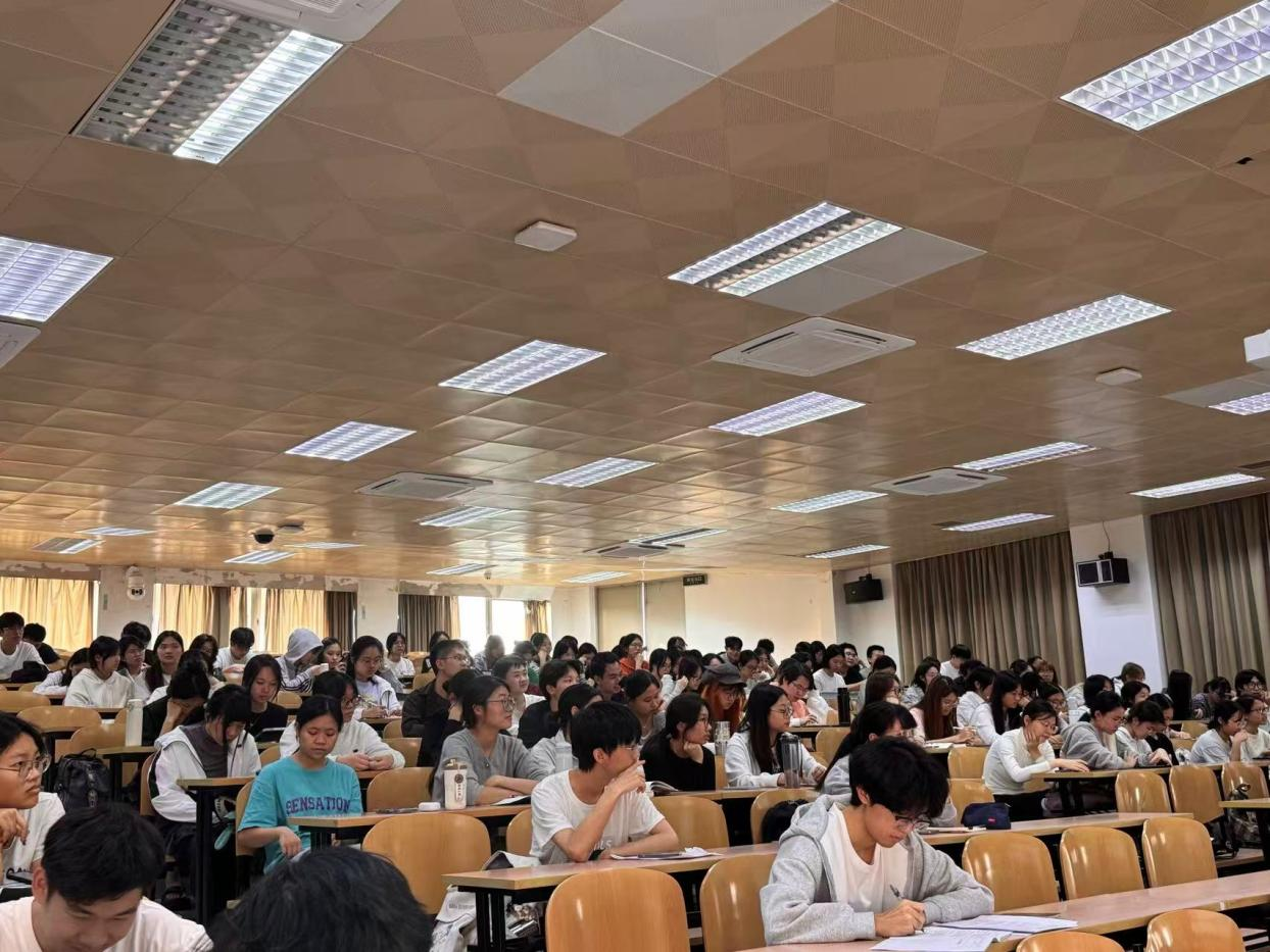 佛山大学法学院举办&ldquo;磨砺法学锋芒，跃升就业赛场&rdquo;职业生涯规划系列活动之法律调查实务讲座第二场