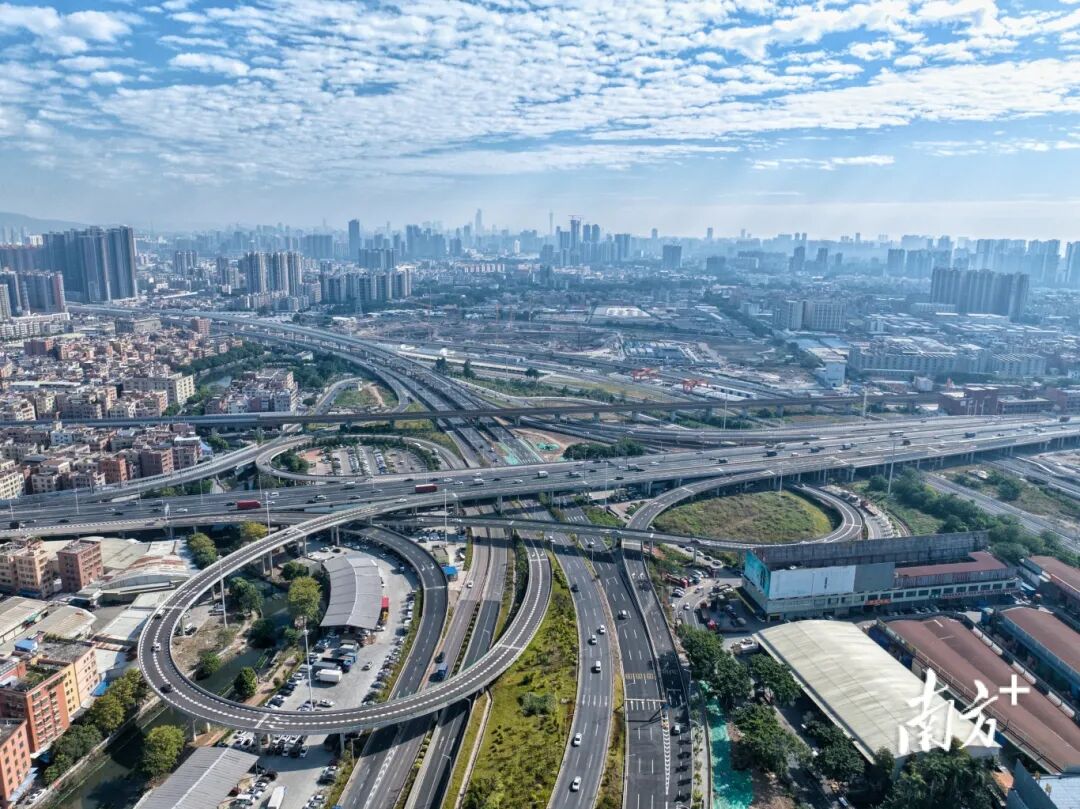 提笔&ldquo;十五五&rdquo; | 当好&ldquo;开路先锋&rdquo;，着力构建现代化综合交通体系