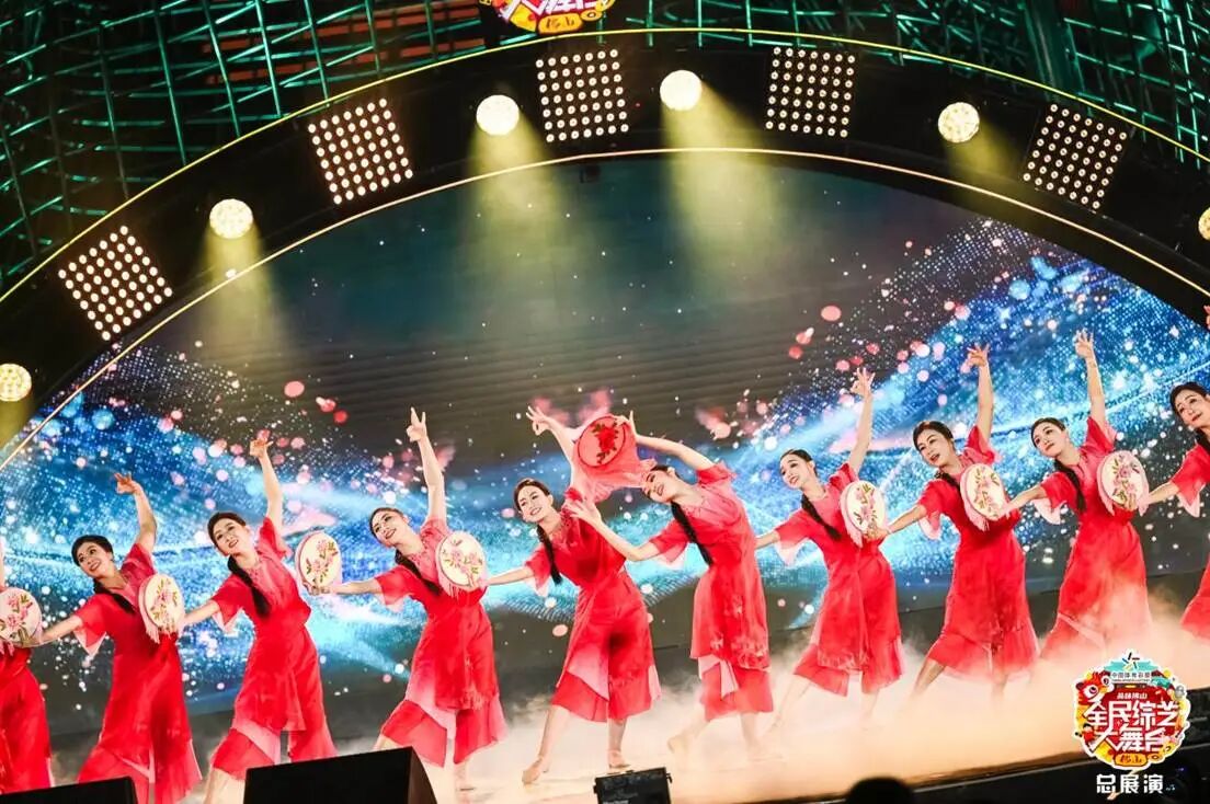 平凡舞台绽放城市星光，这场全民综艺照见佛山人的文化自信