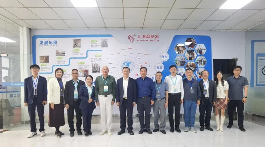 校友情深促合作，访企拓岗谋新篇 &mdash;&mdash;学校党委书记骆少明带队赴佛山九龙机器有限公司开展调研交流