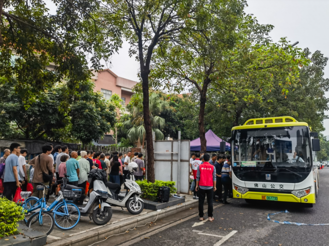 准、快、护！佛山公交服务超12.8万人次市民踏青祭祖