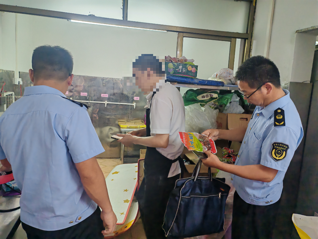 经营环境脏乱差！高明查处1家&ldquo;无堂食外卖&rdquo;餐饮店