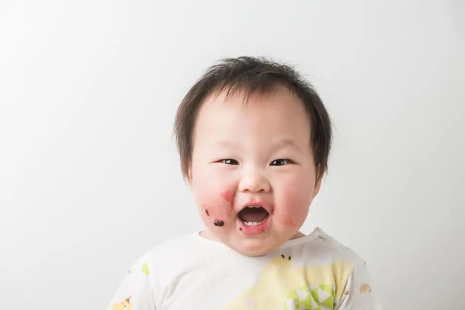一口爆汁！维生素 C 是蓝莓的 4 倍，被誉为&ldquo;21 世纪最佳保健水果&rdquo;，现在吃正好