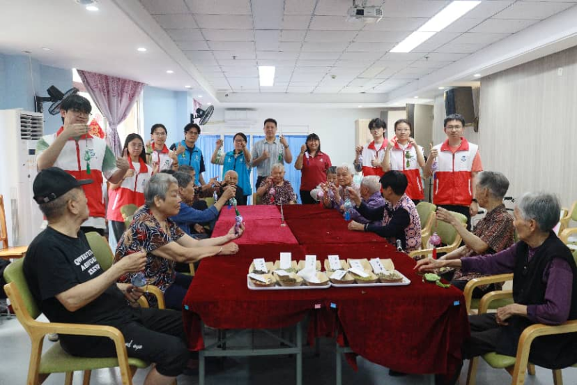 工学部团委&ldquo;银龄暖光 社校同行&rdquo;项目正式启动 &mdash;&mdash;华南师范大学工学部团委开展&ldquo;银龄暖光&middot;社校同行&rdquo;志愿服务项目