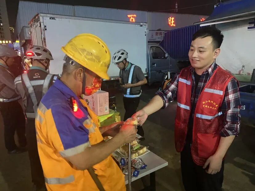 送出4.3万份热饭，佛山4000多名网约车司机终于有了&ldquo;家&rdquo;