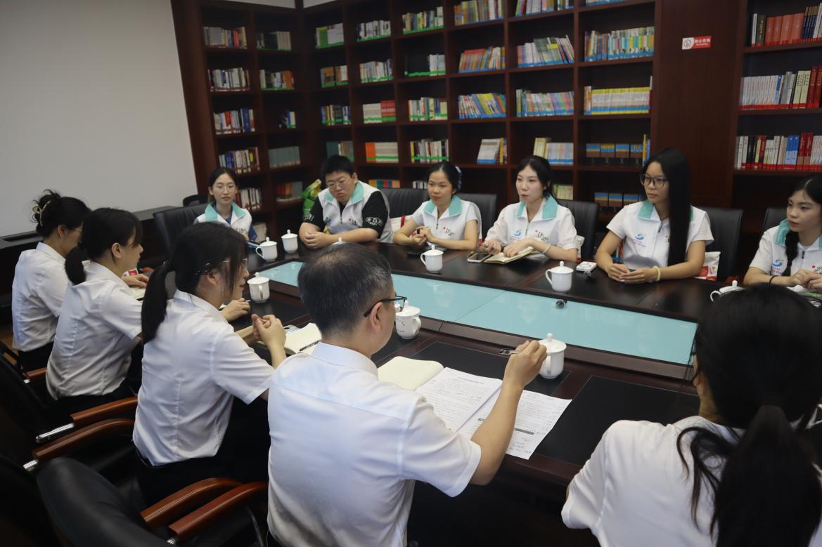 佛山大学法学院&ldquo;法润凤城&rdquo;实践队走进潮州中院，与知产法官开展专题座谈