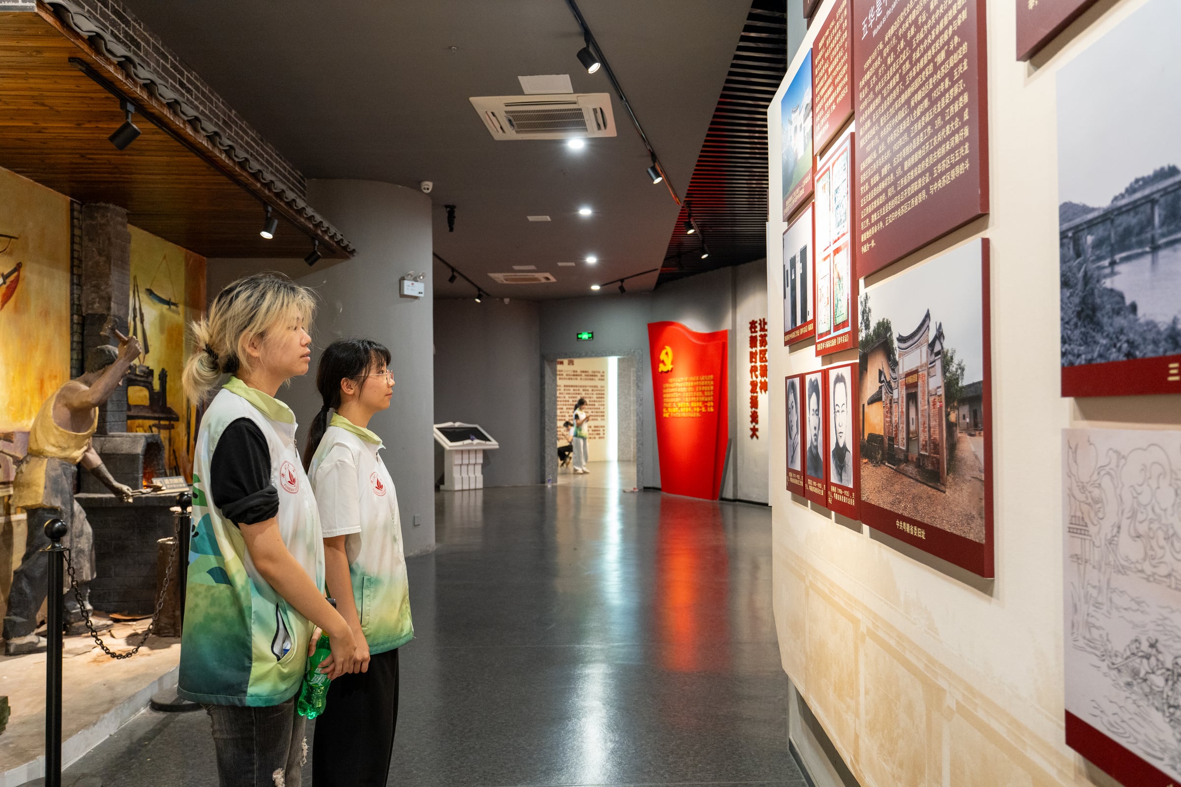 沉浸式观展，系统梳理五华百年红色发展史