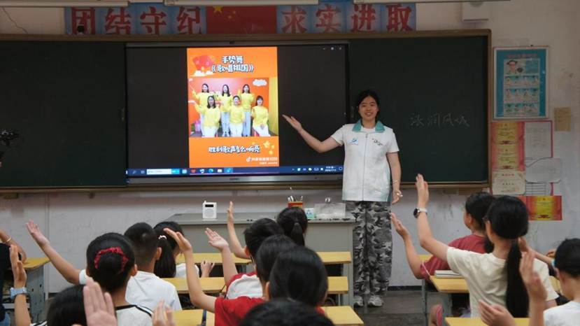 佛山大学法学院&ldquo;法润凤城&rdquo;实践队｜普法润童心，红歌伴成长