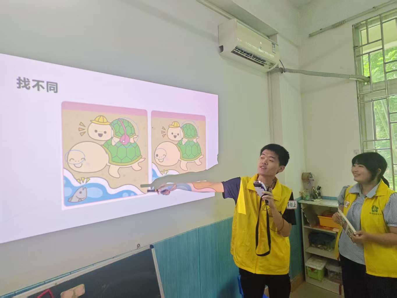 艺术疗愈润童心&mdash;&mdash;&ldquo;星光护航&rdquo;实践团以画笔与音乐打开特殊儿童心灵之窗