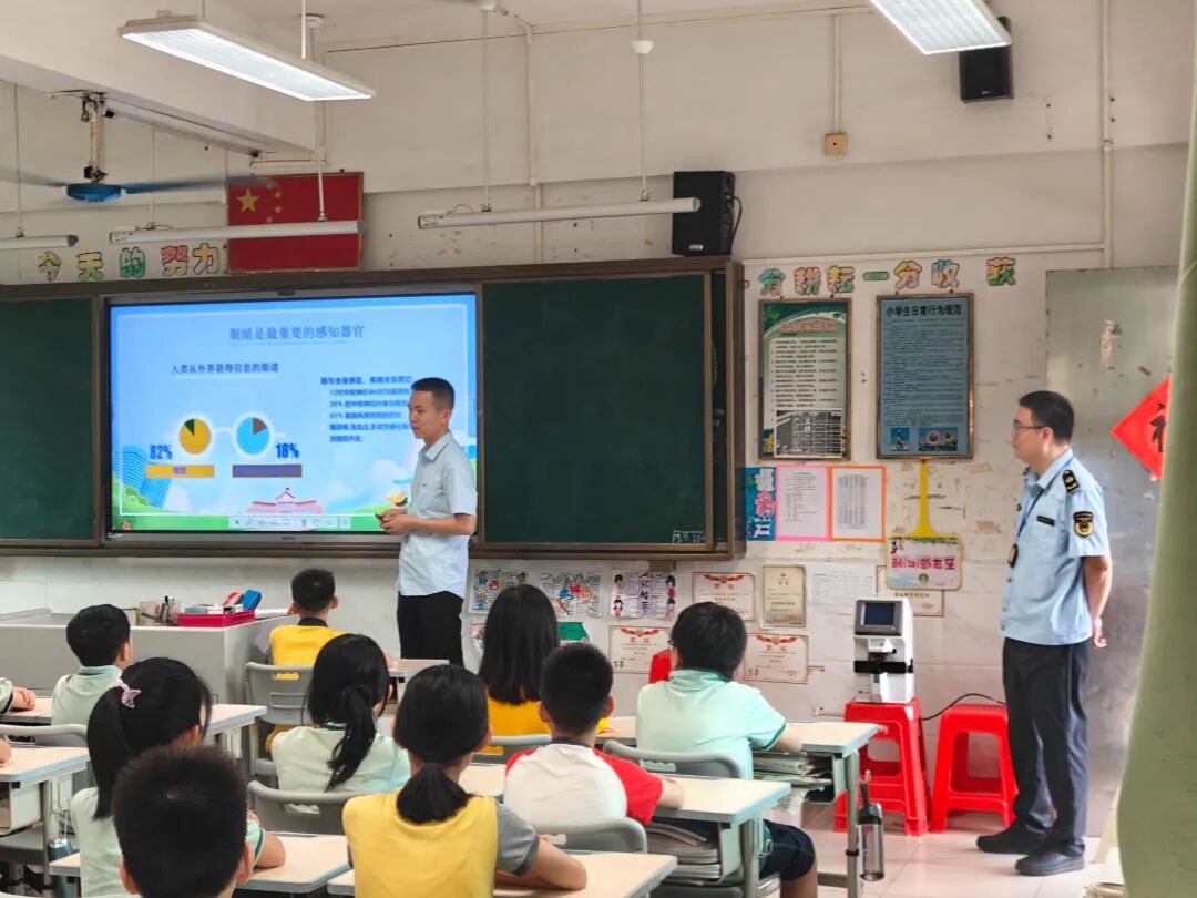 开学前必看！孩子的眼镜配准了吗？我们在行动！