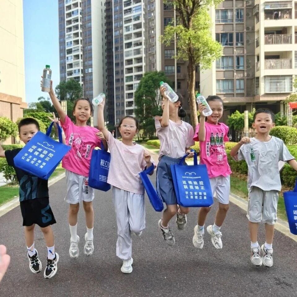 一支跑团&ldquo;跑活&rdquo;一个小区