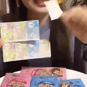 &ldquo;课本、作业&rdquo;当零食吃？多地监管部门提醒！